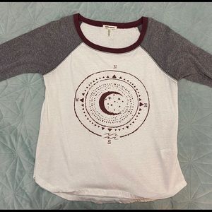 Quarter Sleeve T-Shirt